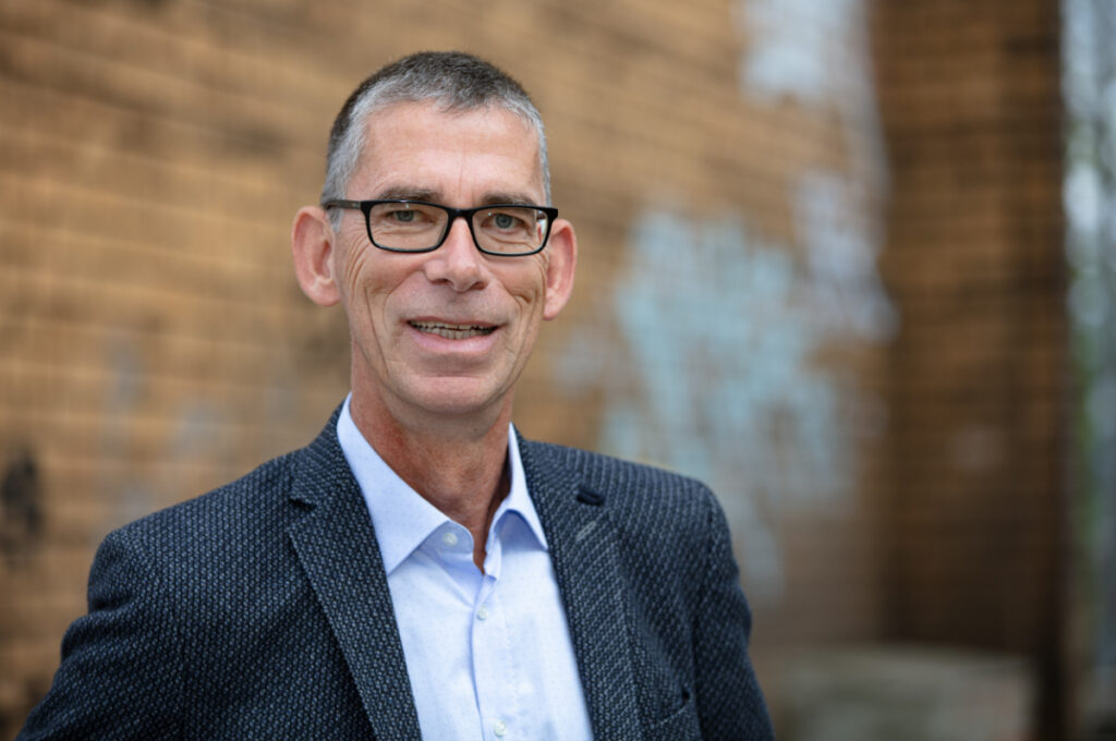 Photo of Oliver Razum