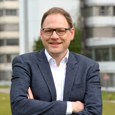 Photo of Professor Dr Sebastian Herr