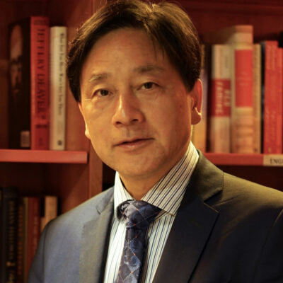 Photo of Professor Dr Yaochu Jin