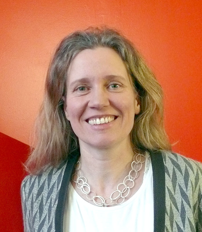 Professorin Dr. Anja Hackbarth, Bil der Person