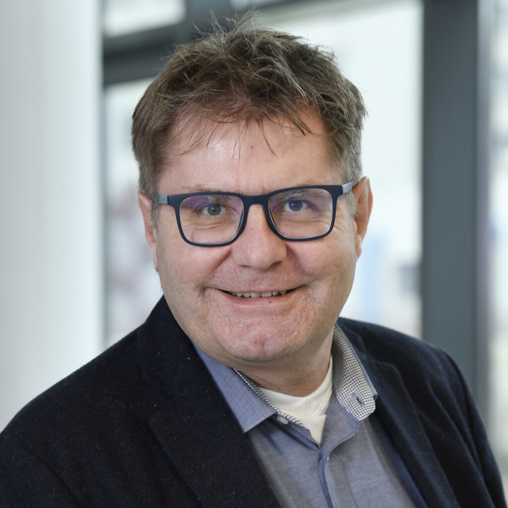 Bild der Person: Prof. Dr. Norbert Sewald, Fakultät für Chemie / Organische Chemie III