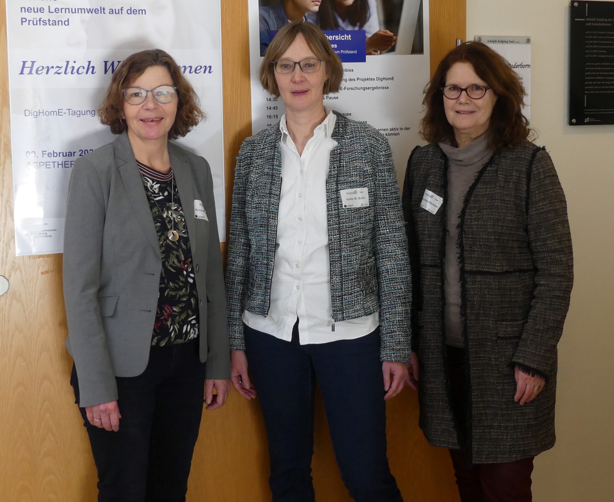 Professorin Dr. Anna-Maria Kamin, Professorin Dr. Heike M. Buhl und Professorin Dr. Dorothee M. Meister haben den Einsatz digitaler Medien untersucht.