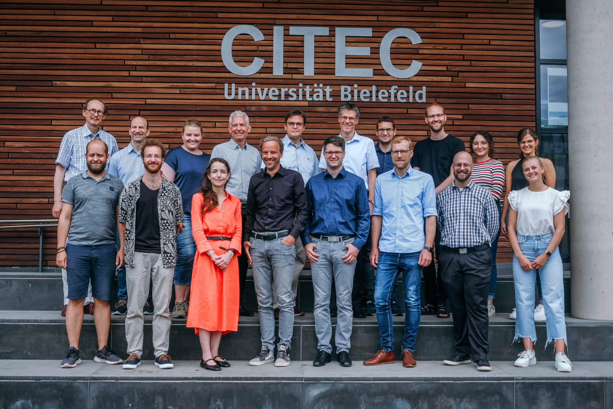 Gruppenbild vor dem CITEC