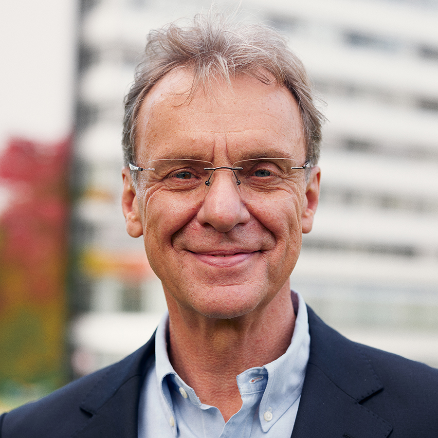 Portraitfoto von Professor Dr.-Ing. Ulrich Rückert