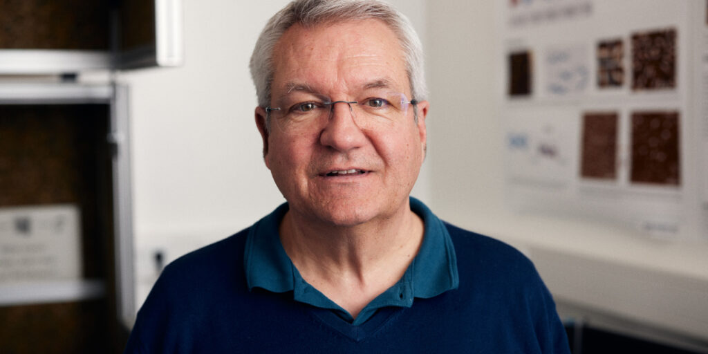 Portrait of Professor Dr Andreas Hütten