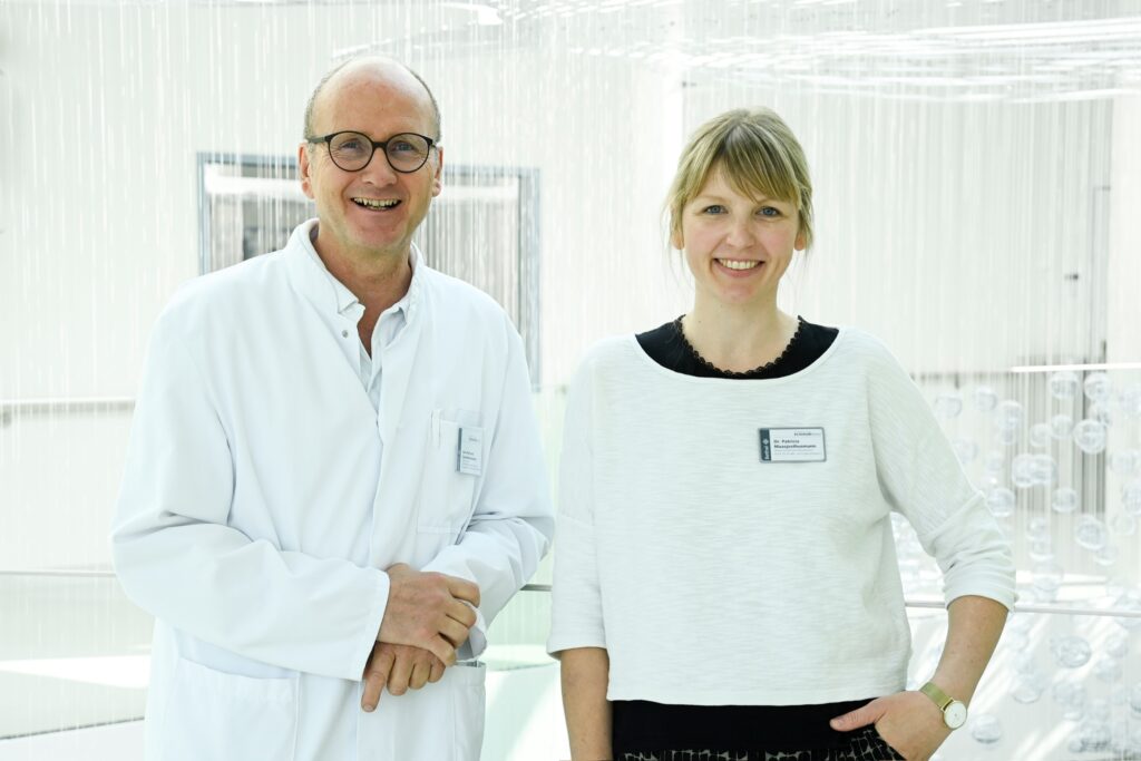 Prof. Dr. Eckard Hamelmann und Dr. Patricia Maasjosthusmann forschen zum Mikrobiom und wie sich Einflüsse aus der Umwelt aus chronische Krankheiten auswirken.