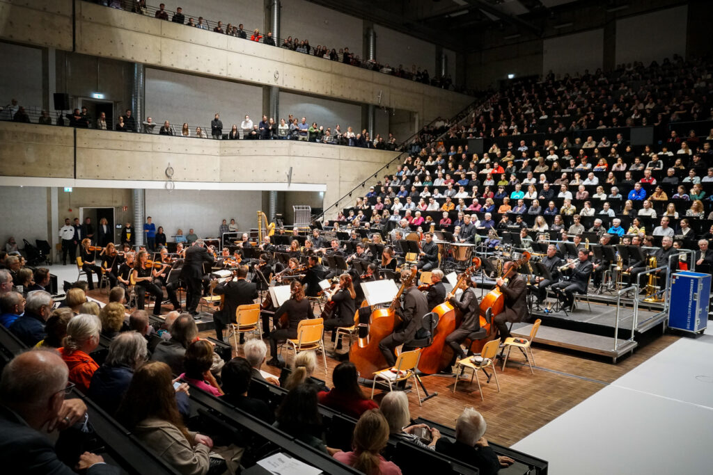 Das neueröffnete Audimax voll besetzt.