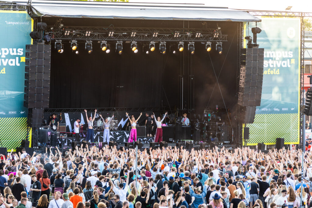 Rave Aerobic auf Hauptbühne