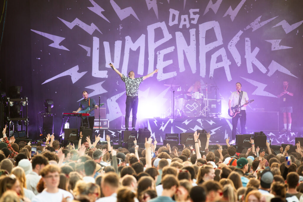 Das Lumpenpack auf Bühne