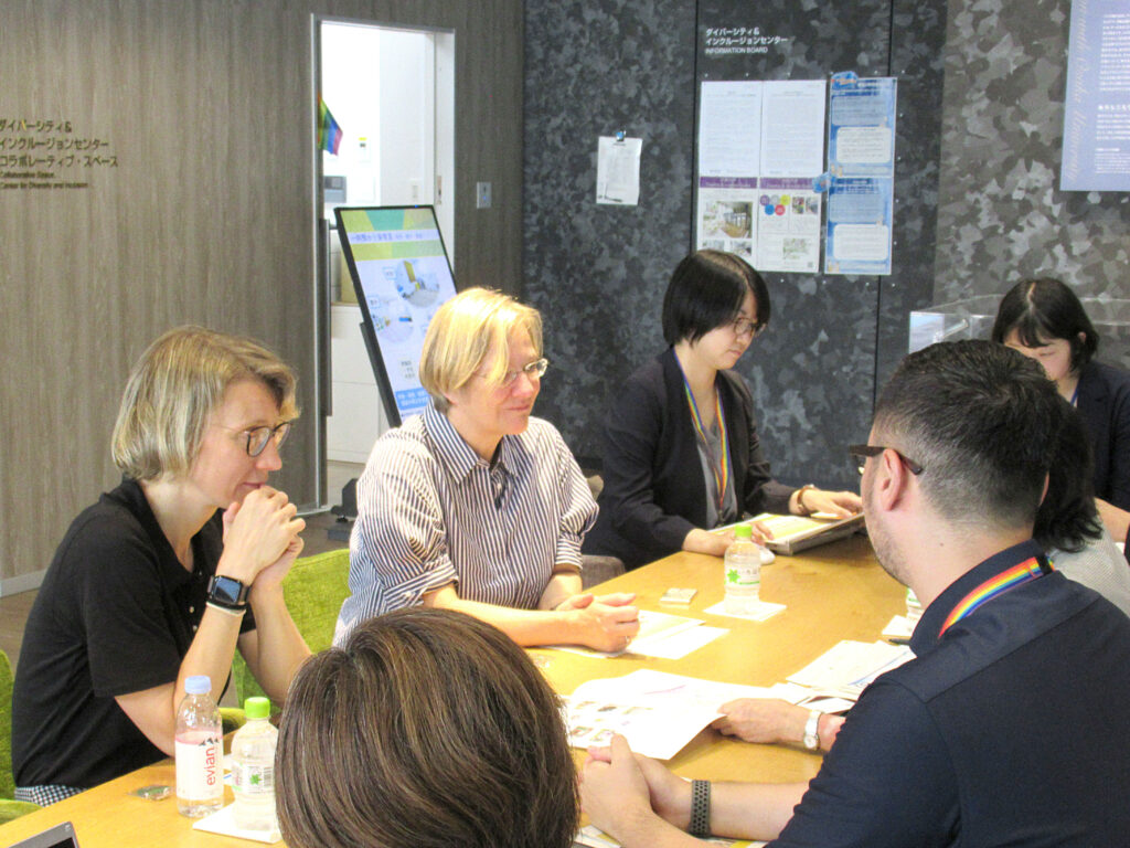 1. Michaela Vogt and Angelika Epple (left) at the Diversity and Inclusion Center at Osaka University.
