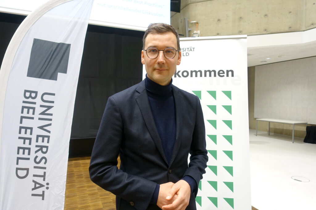 Portrait Dr. Alejandro Esguerra