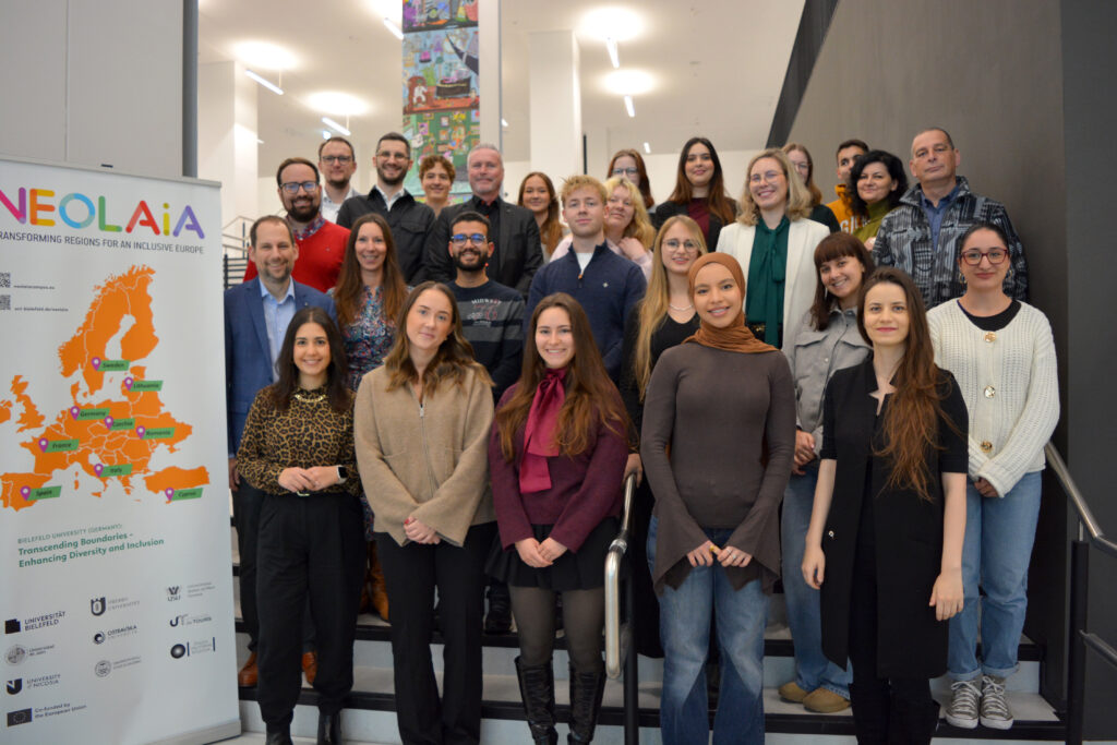 Gruppenbild auf der Haupttreppe.