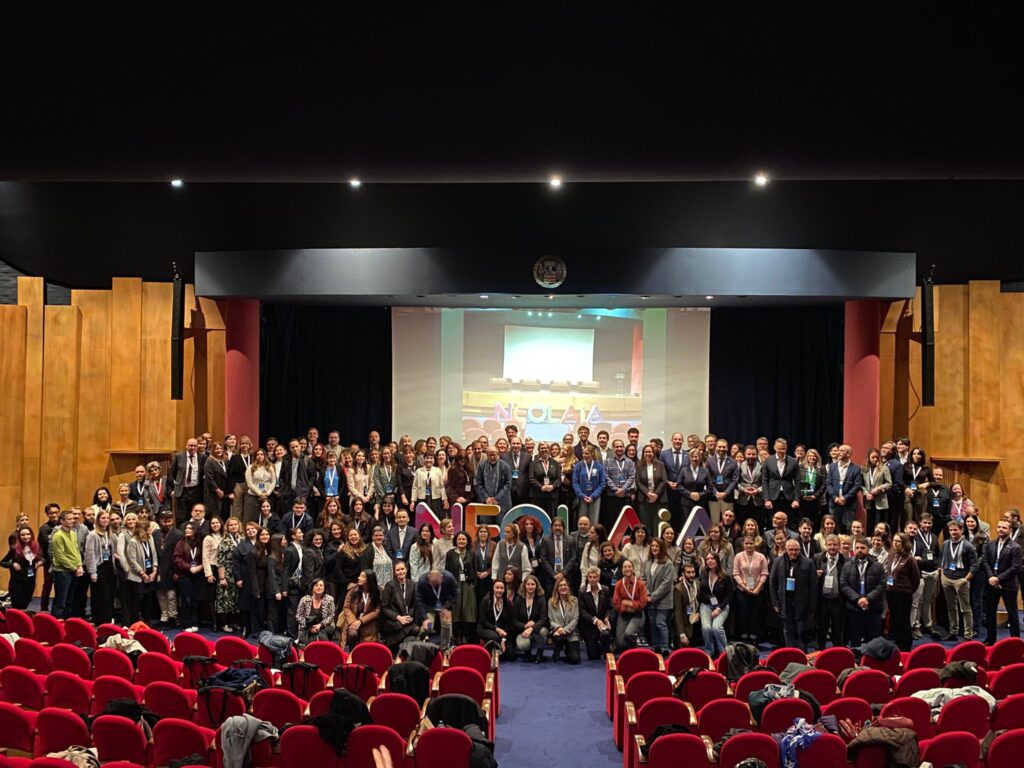 Rund 150 Vertreter*innen aller NEOLAiA-Partnerhochschulen sind beim Meeting in Salerno zusammengekommen.