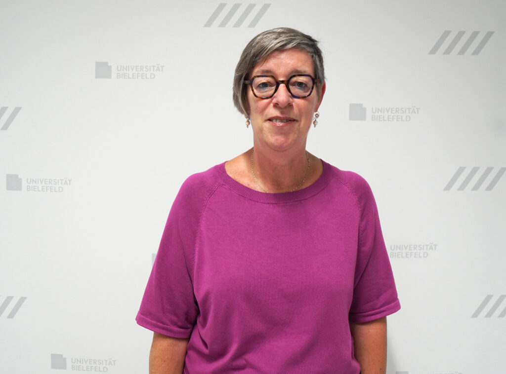 Prof'in Marjan van den Akker, PhD