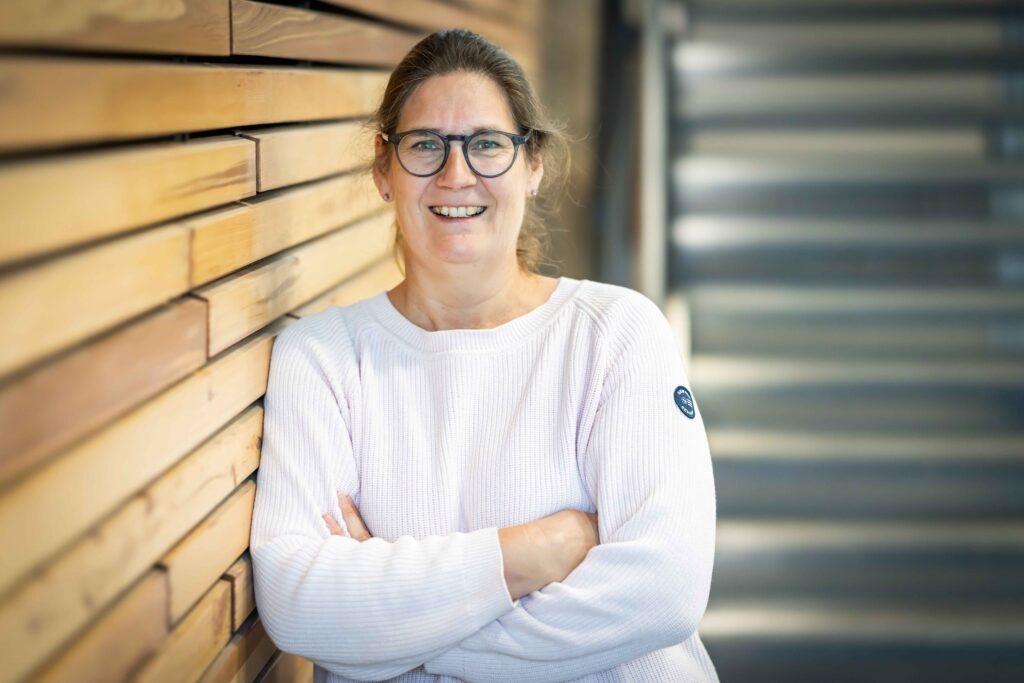 Porträtbild von Nina Heinrichs