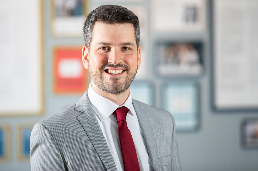 Porträtfoto von Dr. Alessandro Sgarabottolo