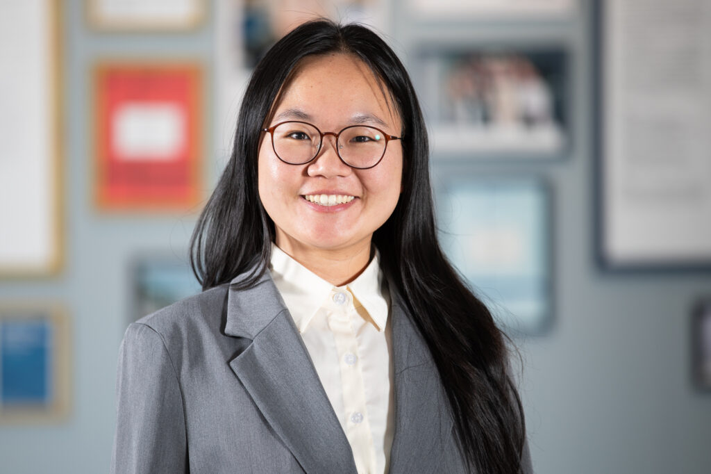 Porträtfoto von Dr. Zhenwei Wang