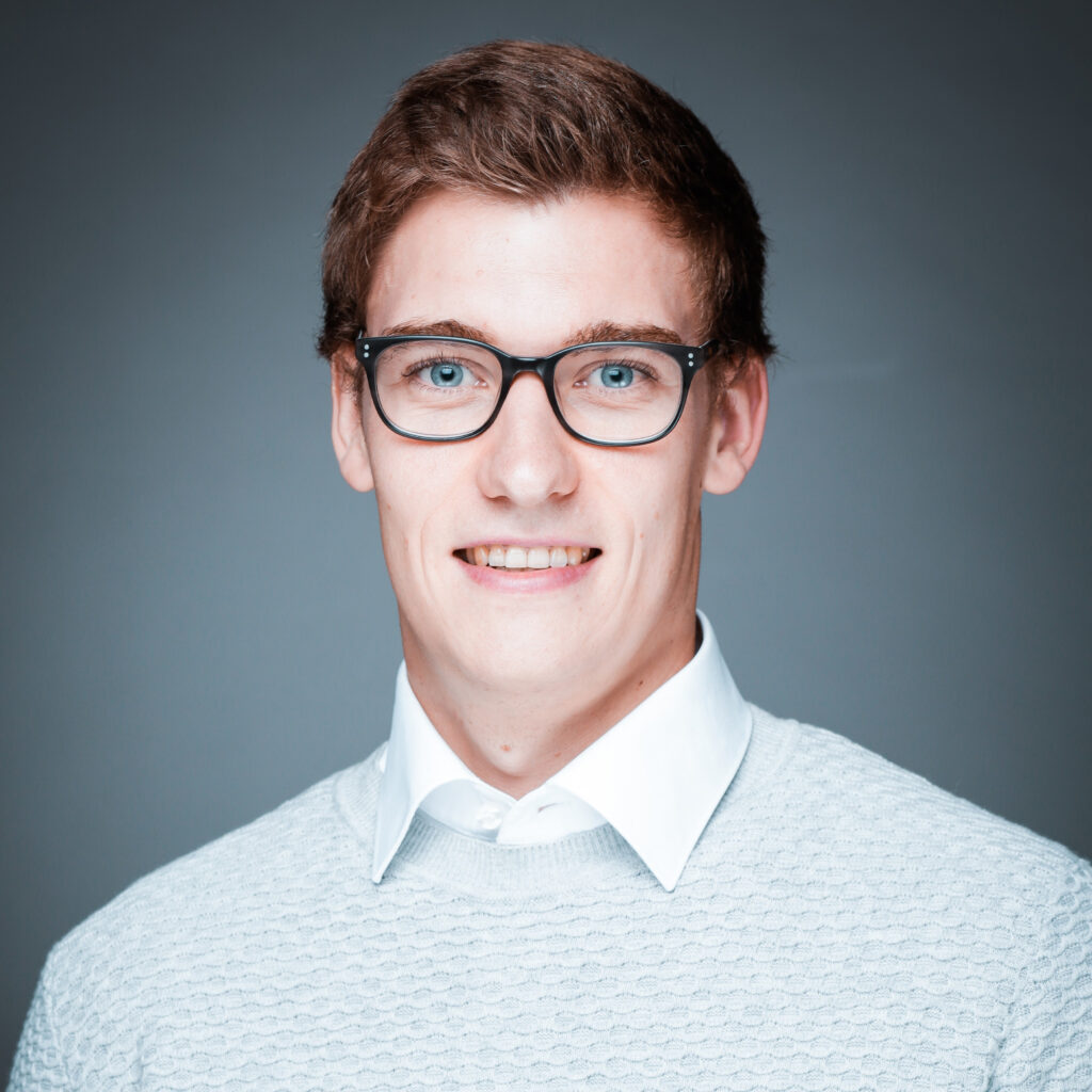 Porträtfoto von Dr. Tim Thormann