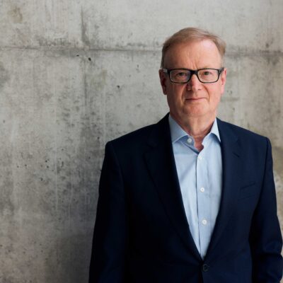 Porträtbild Professor Dr. Johannes Hellermann