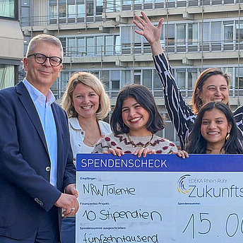 15.000 Euro für NRWTalente in OWL - Universität Bielefeld